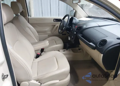 2008 Volkswagen New Beetle S/Se z USA, uszkodzony, nr VIN 3VWRG31C28M518534